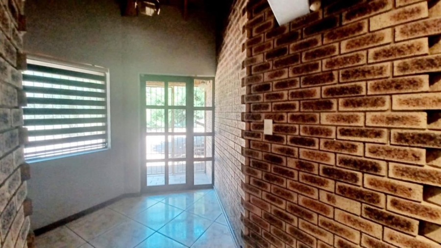 4 Bedroom Property for Sale in Groenvlei Sh Free State